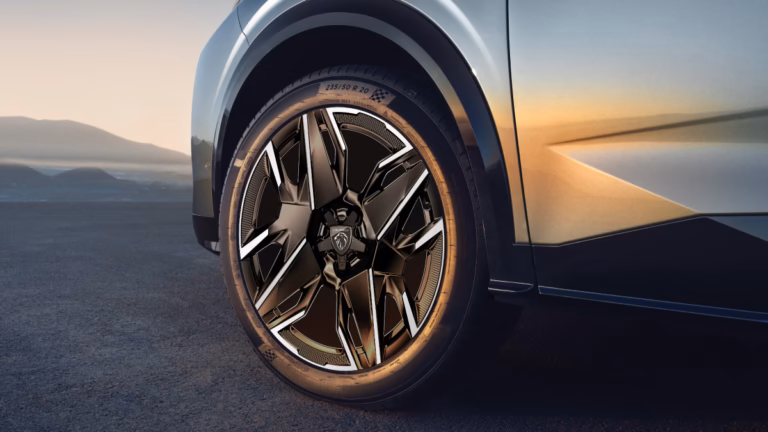 Mâm hợp kim 19 inch thiết kế hình học sắc sảo